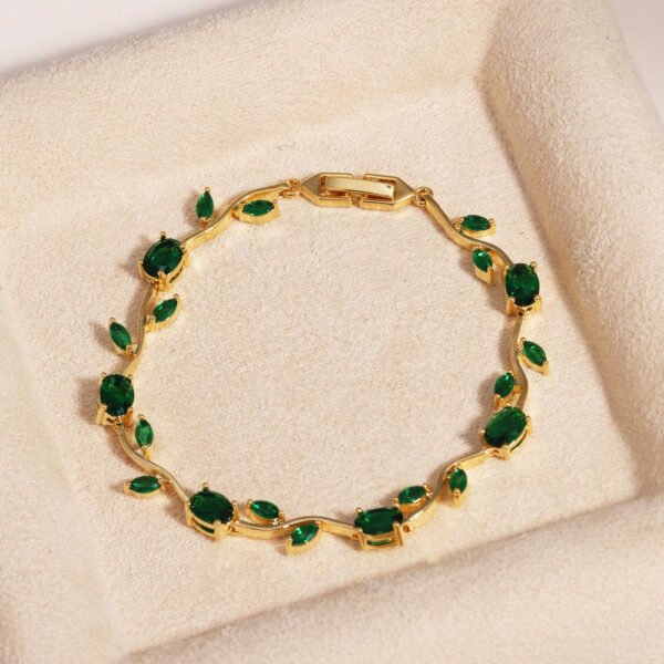 Aura Jewelry 24K Gold Brass Zirconia Leaf Bracelet B2B