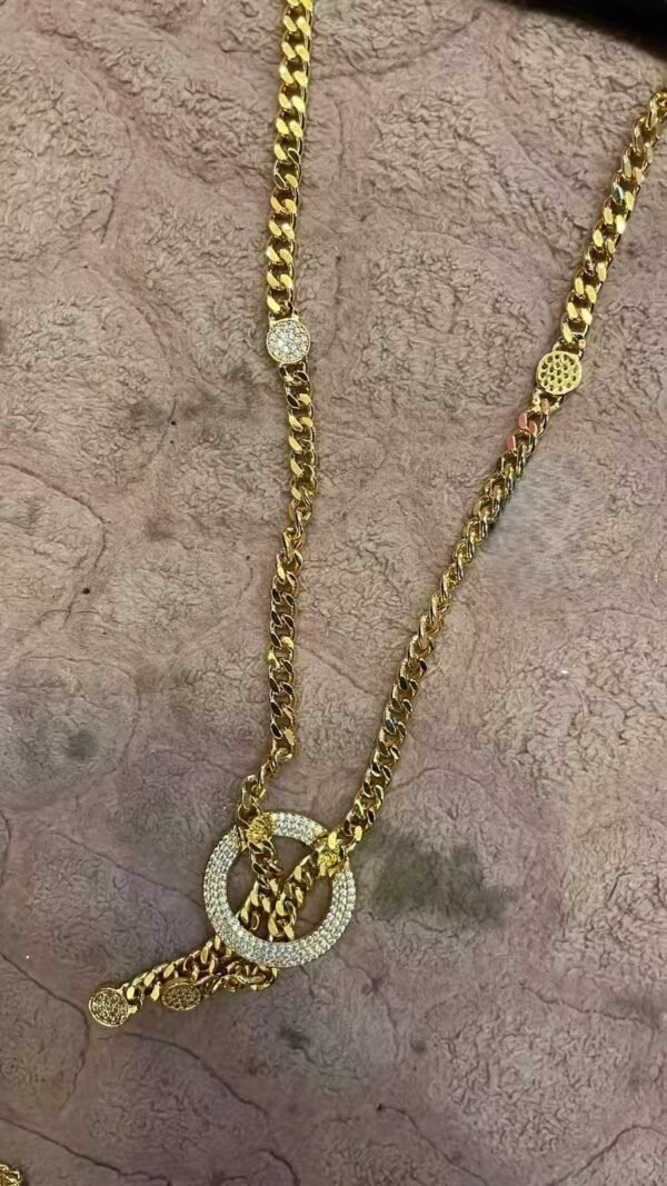 Wholesale 24K Gold Plated Iced Out Floral Laurel Wreath Pendant Cuban Chain Necklace B2B Jewelry Factory