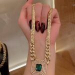 Wholesale 24K Gold Plated Emerald Cut Art Deco Geometric Pendant Iced Out Cuban Herringbone Chain Necklace B2B Guangzhou Factory